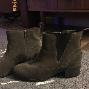 Clarks Women's Nevella Bell Bootie